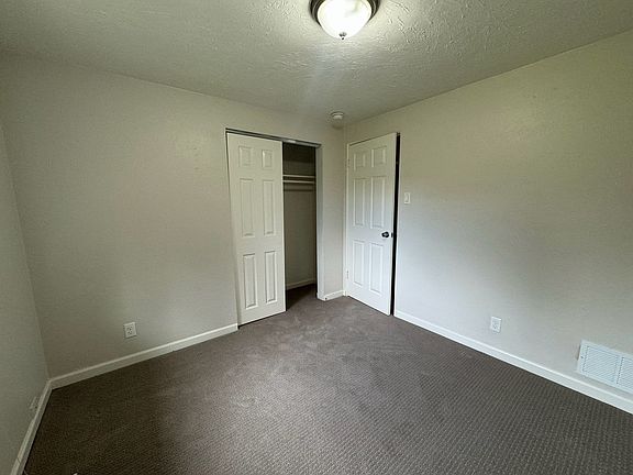 5th image of 2711-2723 Harlan St #2721