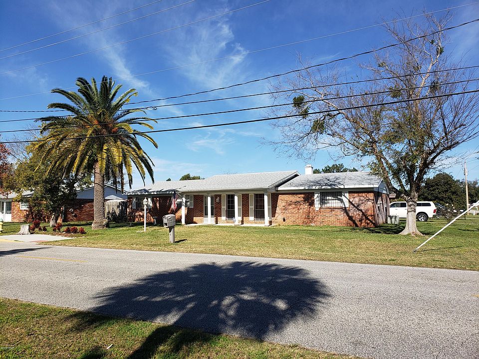 2nd image of 1240 6th St