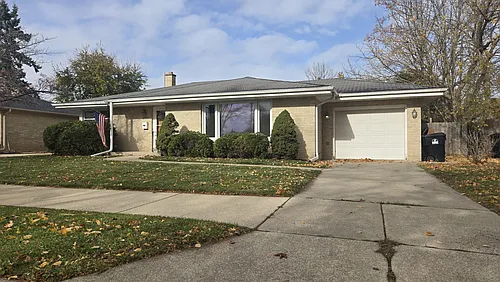 1018 Harmony Dr Photo 1
