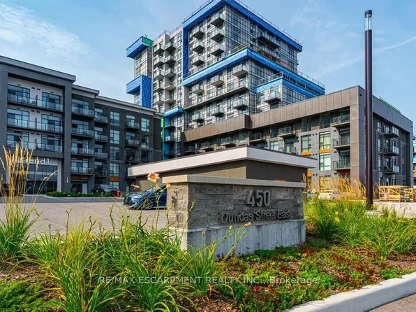 450 Dundas St E, Hamilton, ON