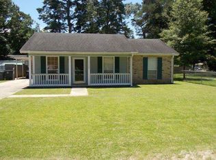 17526 Hedges Dr, Greenwell Springs, LA 70739