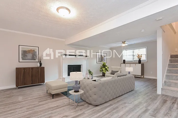 5811 Navarre Ct — Photo 5