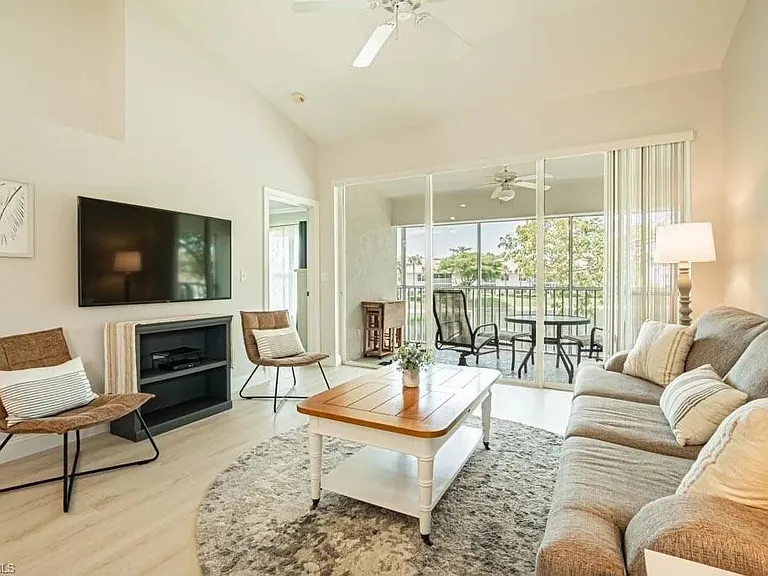 5090 Cedar Springs Dr #204 — Photo 15