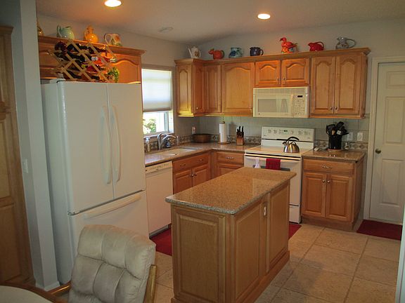 5th image of 296 Park Forest Blvd