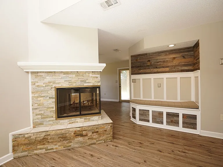 1613 Mariah Way E — Photo 12