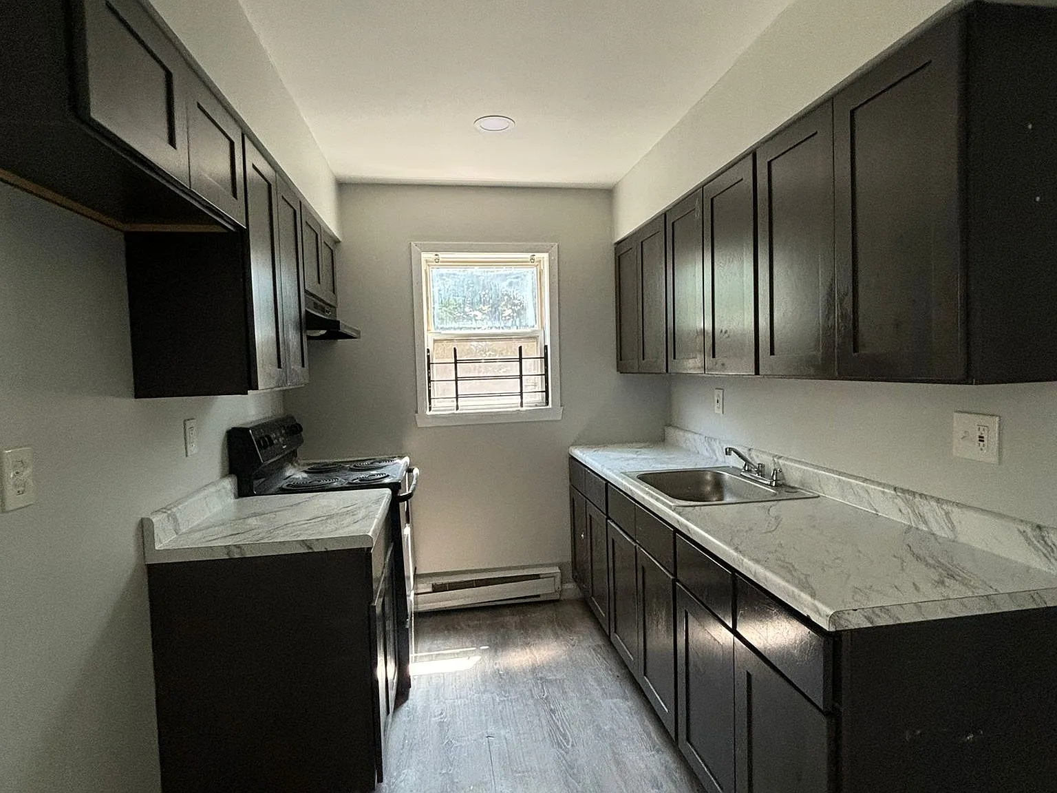 2 bed, 800 sqft, $1,795 — Photo 1