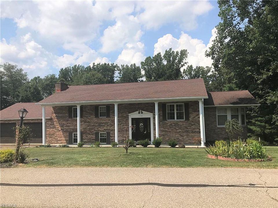1st image of 146 Parkwood Dr