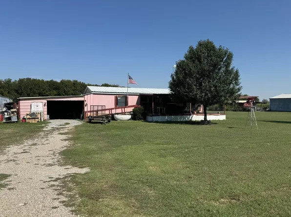 735 Hight Rd, Waxahachie, TX 75167