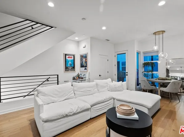 5006 Morrison Ct, North Hollywood, CA 91601