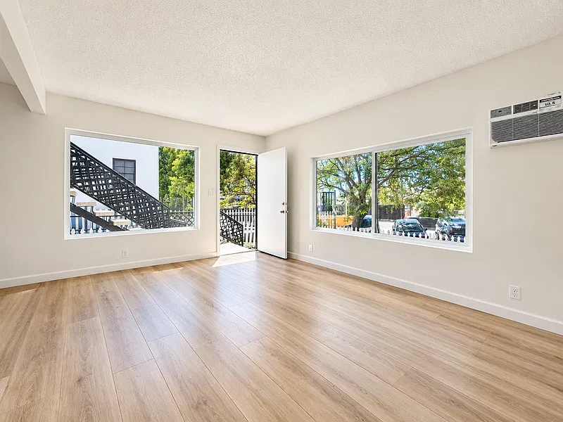 2023 Reservoir St — Photo 1