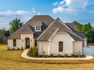 205 Lacebark Ln, Longview, TX 75605