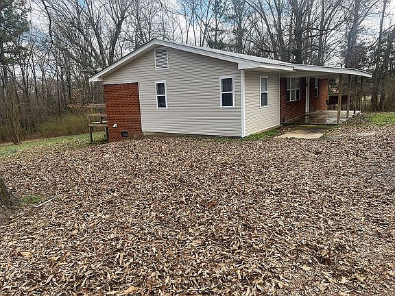 3rd image of 5536 Highway 62 W