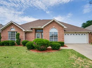4910 Whisper Wind Dr, Wichita Falls, TX 76310
