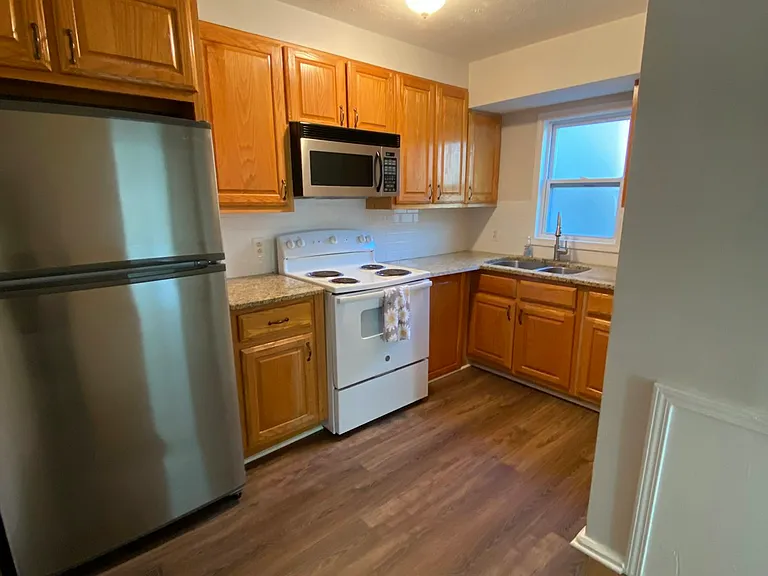 2171 Main St NW #C — Photo 3