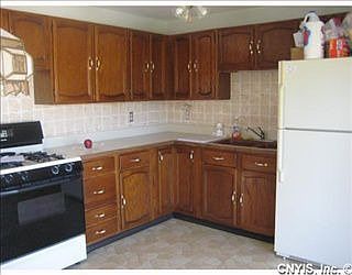 2nd image of 4528 Wilcox Pl
