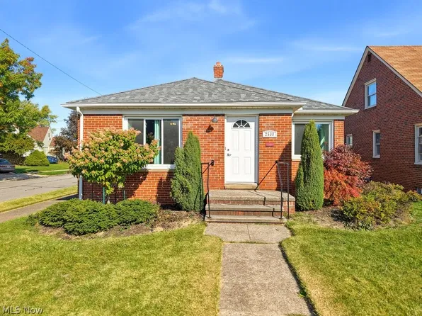 2530 Brookview Blvd, Parma, OH 44134