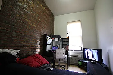 Rented by Natural Habitat Realty