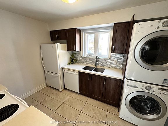 4th image of 844A Danforth Rd