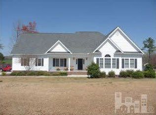 422 Cedar View Ln, Clinton, NC 28328