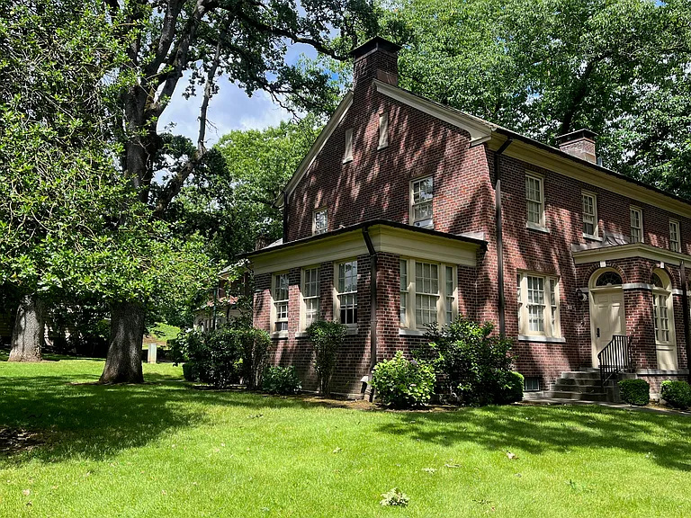 400 Hathaway Rd — Photo 13
