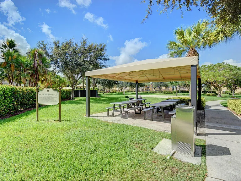 7662 Spatterdock Dr — Photo 27