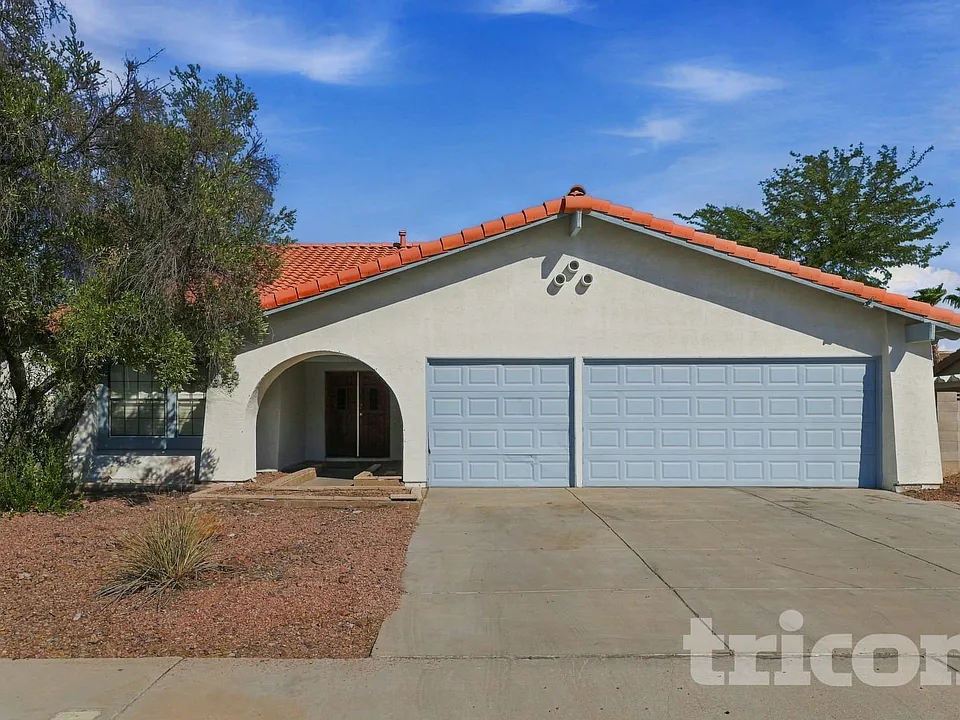 320 Oliveiro Ct