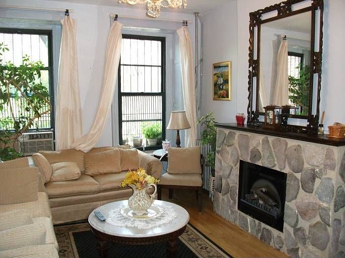1st image of 271 Pleasant Ave