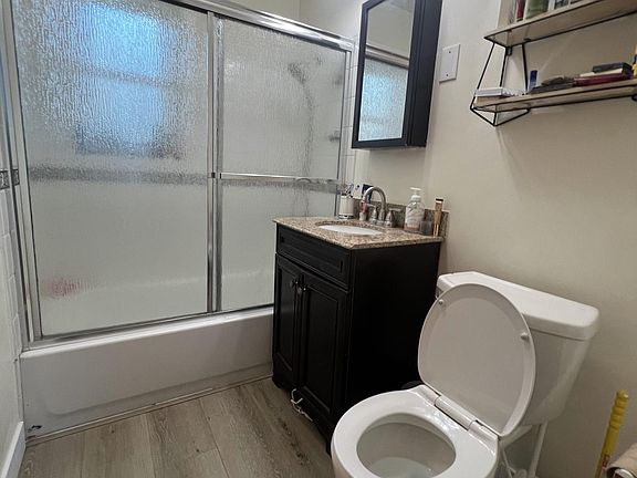 5th image of 4532 35th St
