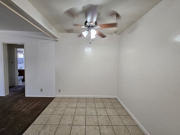 4th image of 2729 W Victory Blvd #29F
