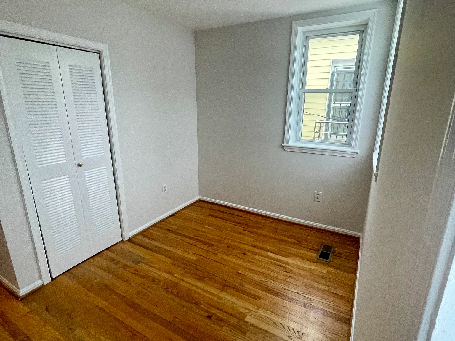 66 Bates St NW — Photo 2