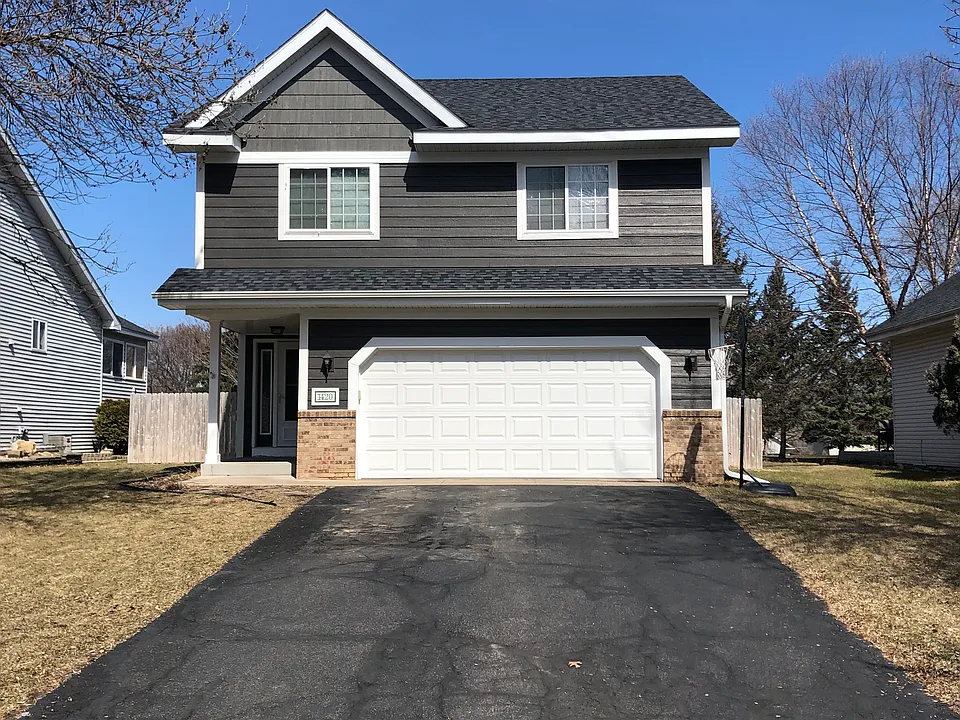 1420 Field Creek Cir