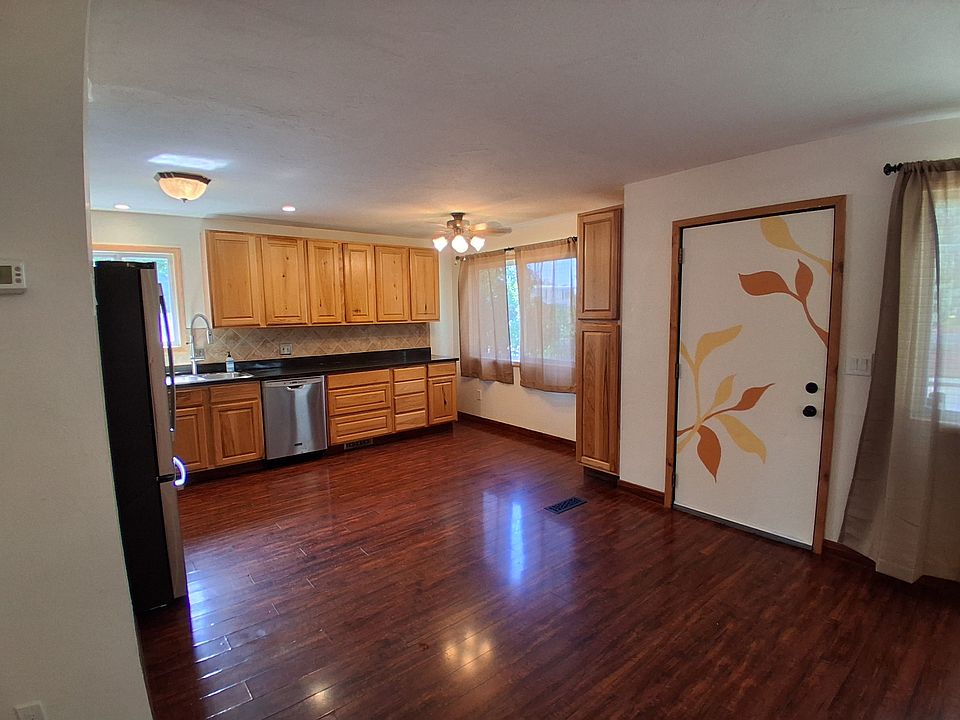 1st image of 435 Mount Ave