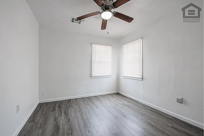 3315 E Cambridge Ave #3 — Photo 17