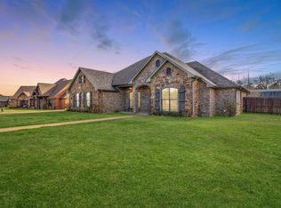 220 Highland Blvd, Hallsville, TX 75650