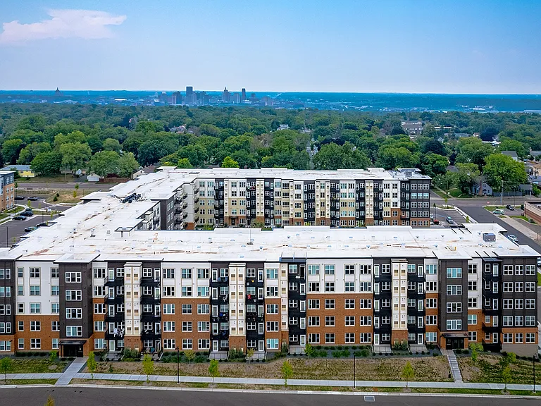 Legacy Commons at Signal Hills 55+ Apartments — Photo 28