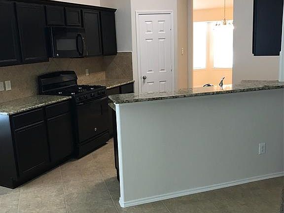 4th image of 10611 Kentington Oak Dr