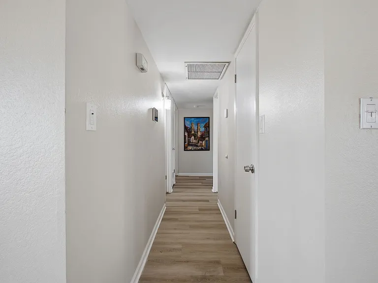 2329 E Concorda Dr — Photo 5