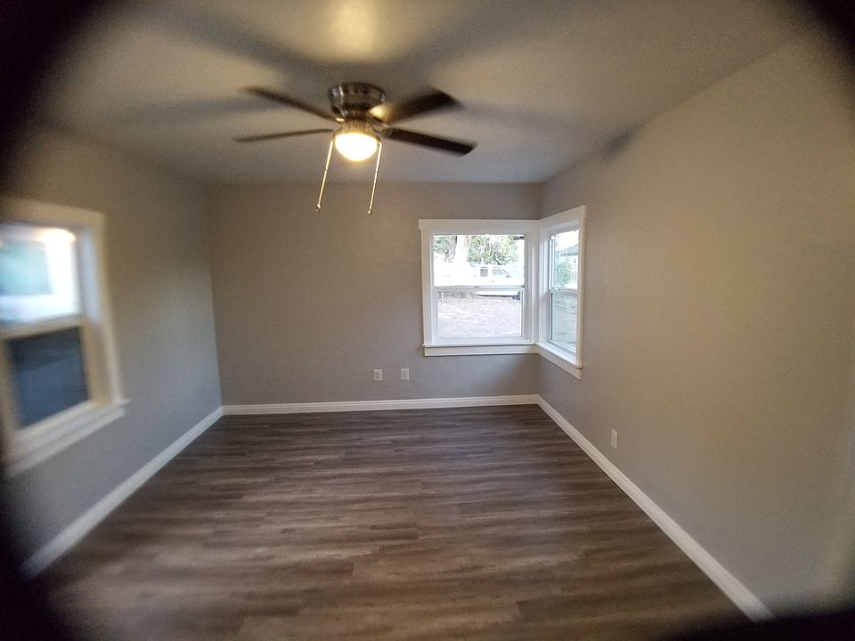 1st image of 6968 Glasgow Ave