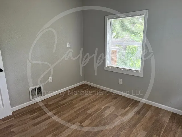 7411 Montgall Ave — Photo 15