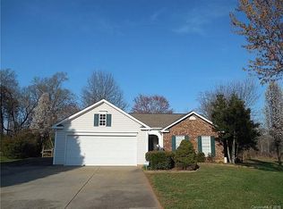 7952 Travers Run Dr, Charlotte, NC 28215