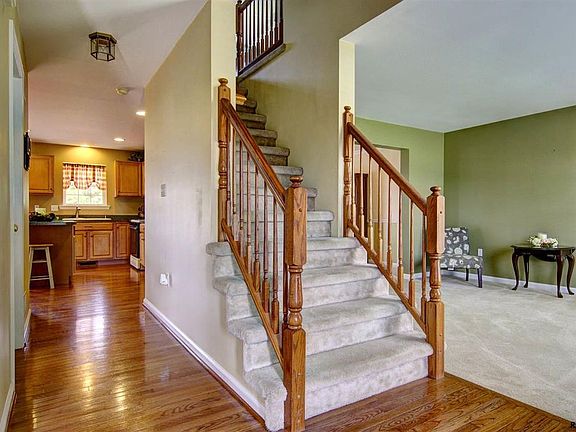4th image of 212 N Allwood Dr