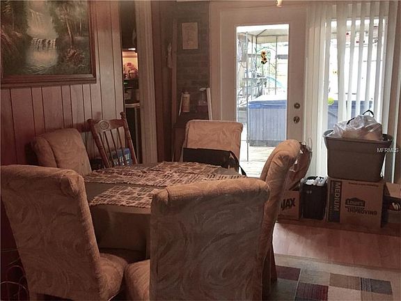 3rd image of 2413 Adams Ct