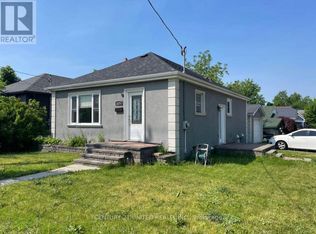 685 Armour Rd #4, Peterborough, ON K9H1Z5