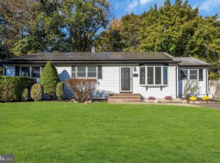 44 Lake Dr, Roosevelt, NJ 08555