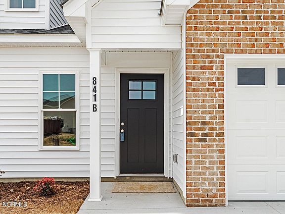 4th image of 841 Sarah Rebecca Drive