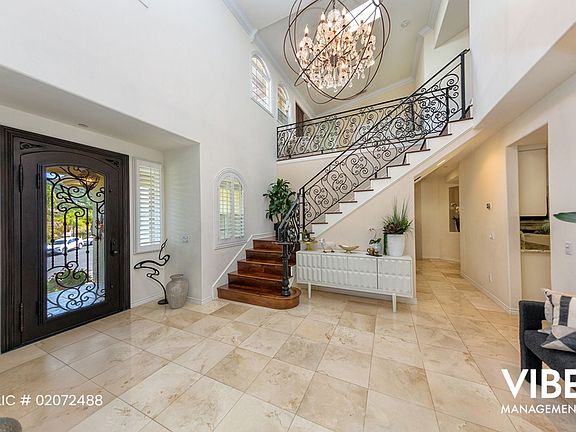 3rd image of 2755 Edgeview Ct