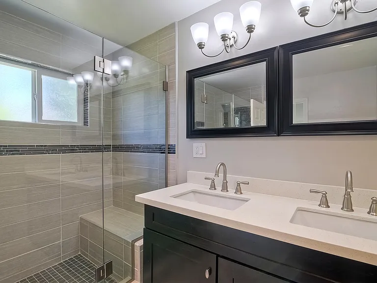 14111 Powers Rd — Photo 18