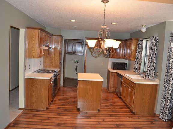 4th image of 17628 Copper Creek Dr