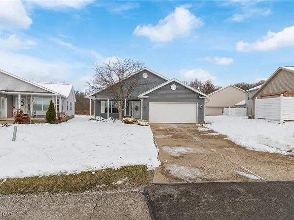 5289 Deer Trace Dr, Kent, OH 44240