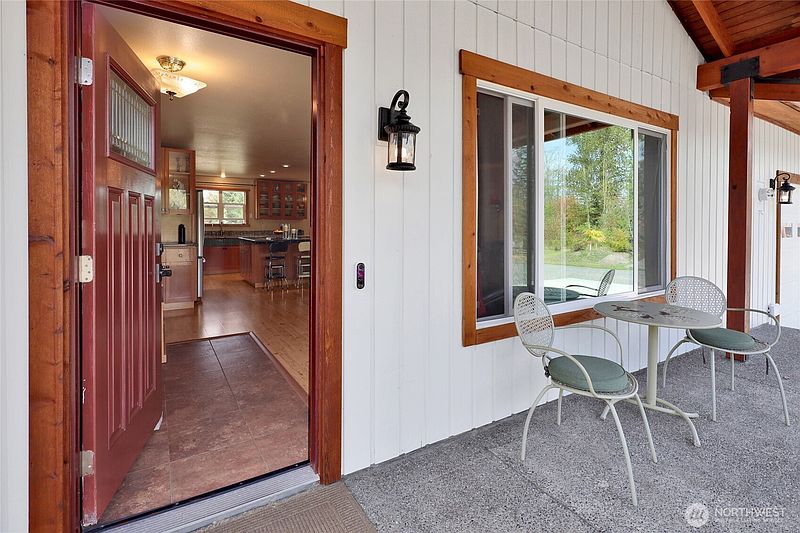 5th image of 9605 Markworth Road